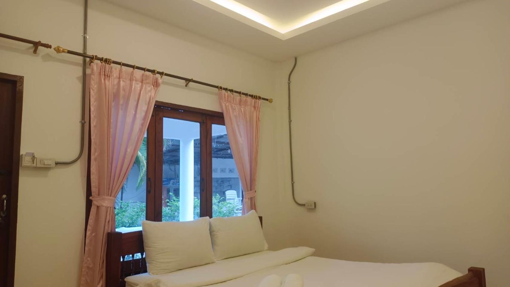 Pai Family House Hotel Exterior photo